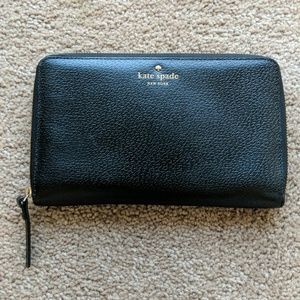 Authentic kate spade Zip Around Wallet